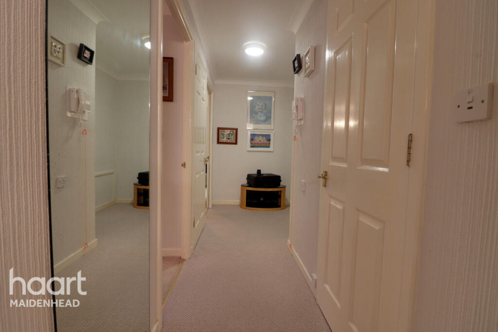 Main image of property: Bridge Avenue, Maidenhead