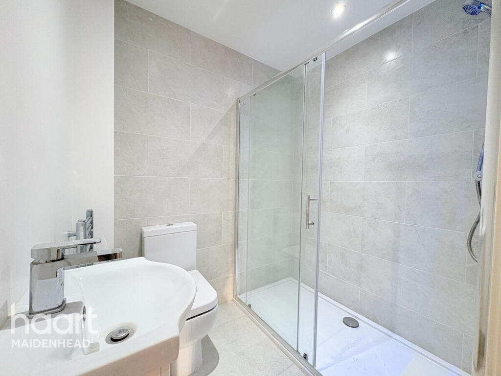 Main image of property: High Street, IVER