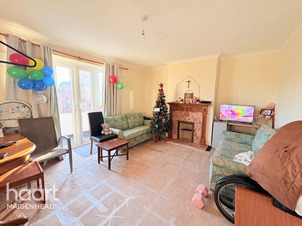 Main image of property: Courtlands, Maidenhead