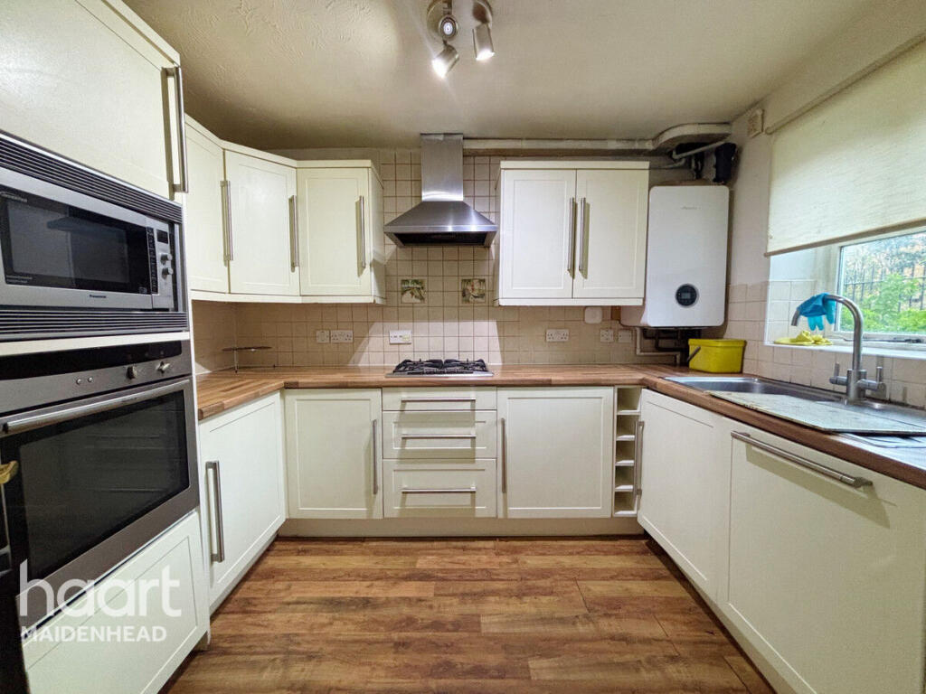 Main image of property: Coalmans Way, Slough