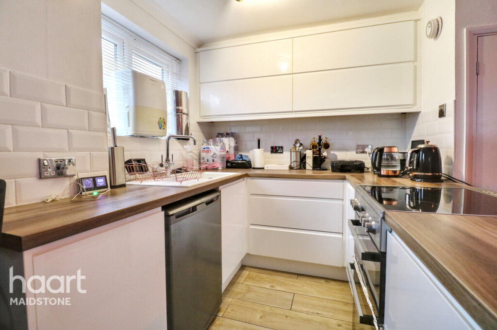 Main image of property: Lymington Court Bicknor Road, MAIDSTONE