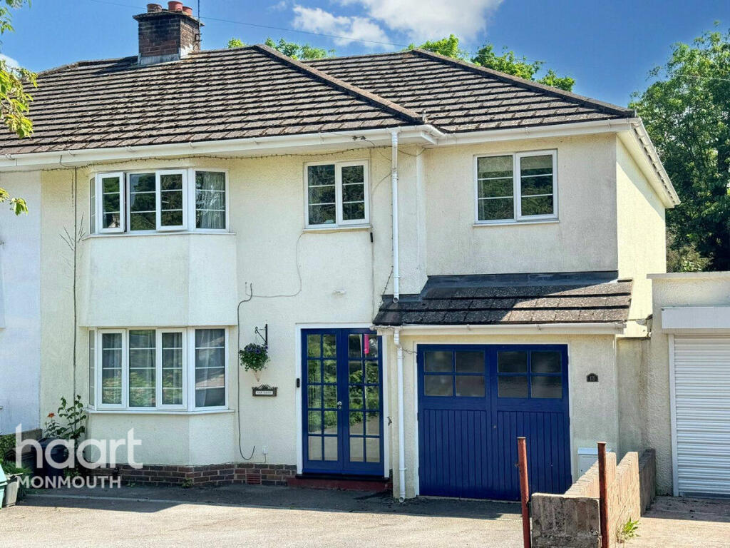 5 bedroom semidetached house for sale in Severn Avenue, Chepstow, NP16