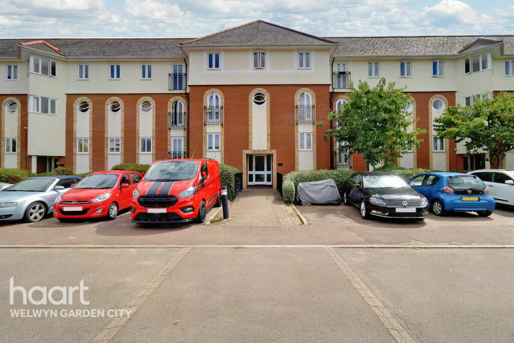 Main image of property: Walsingham Close, Hatfield