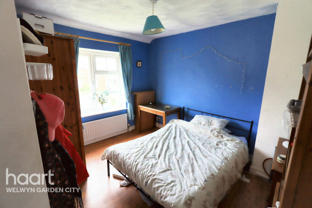 Additional property image - Barnfield Road, Welwyn Garden City