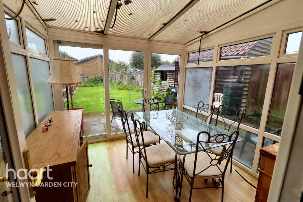 Additional property image - Barnfield Road, Welwyn Garden City