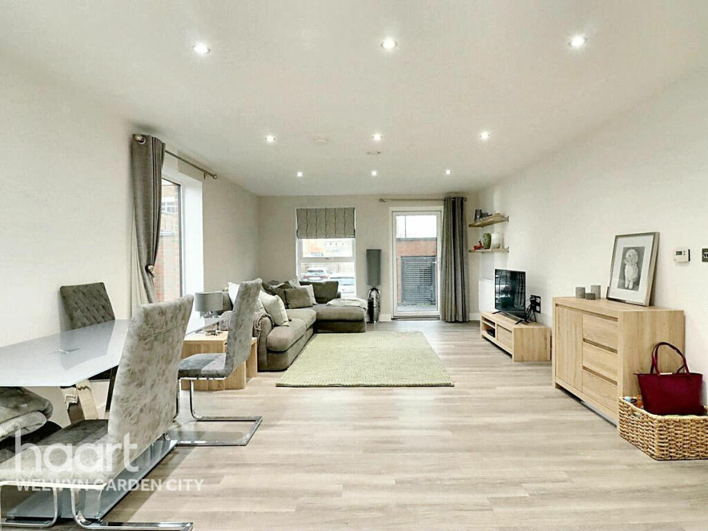 Additional property image - Bridge Road East, WELWYN GARDEN CITY