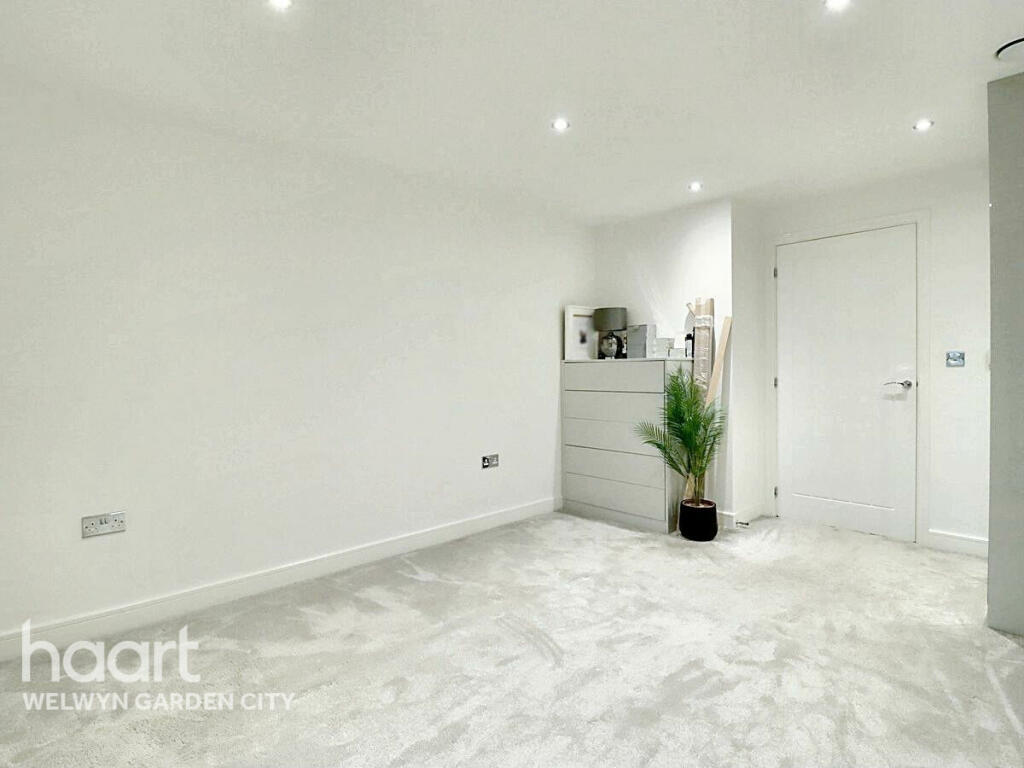 Additional property image - Bridge Road East, WELWYN GARDEN CITY