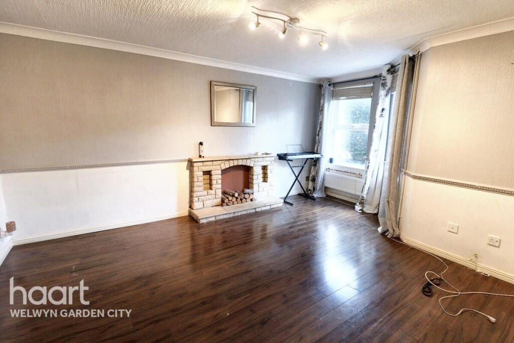 Main image of property: Broadwater Crescent, Welwyn Garden City