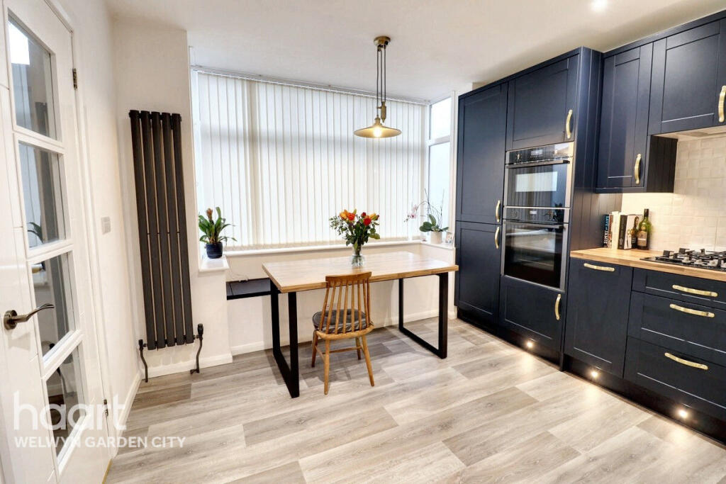 Main image of property: Chelwood Avenue, Hatfield