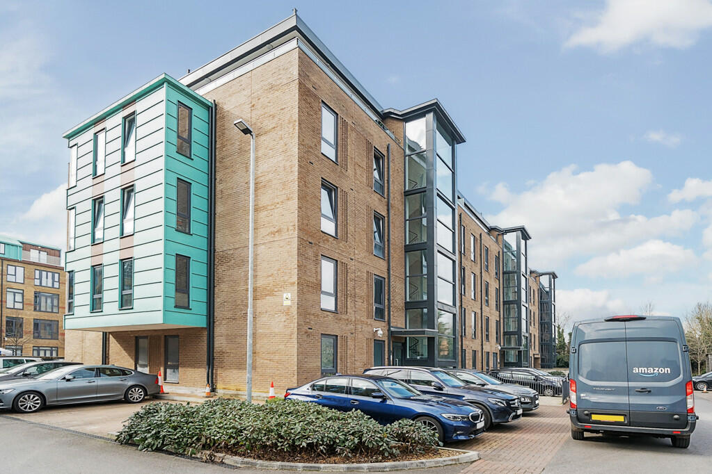 3 bedroom apartment for sale in Rennie Court, 8 Brindley Place