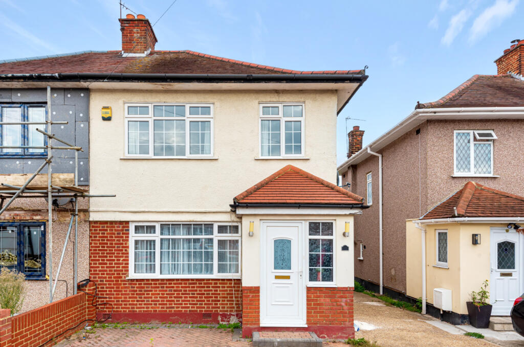 4 bedroom semi-detached house