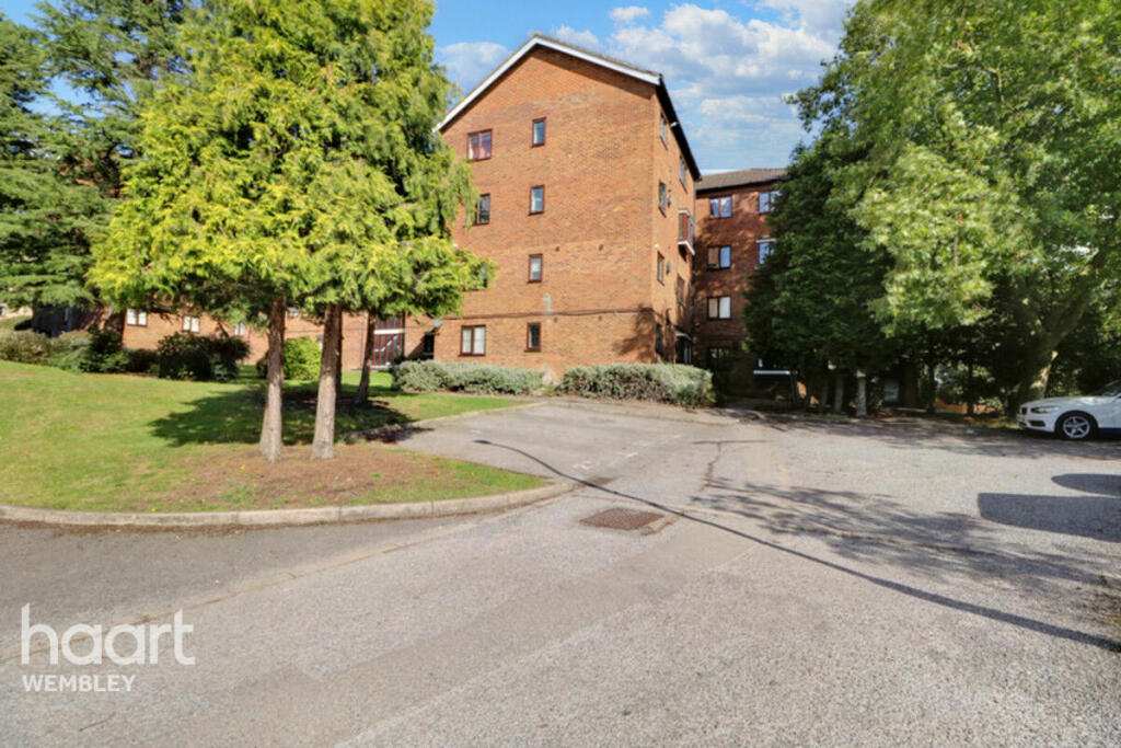 2 bedroom apartment for sale in Hawarden Hill, London, NW2