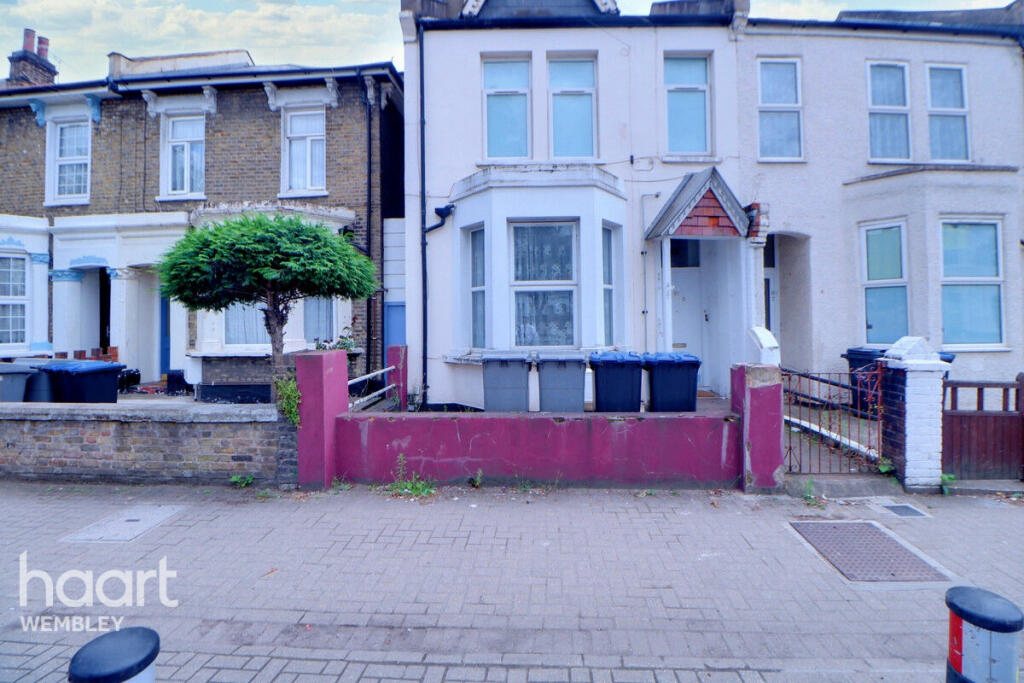 2 bedroom for sale in Willesden Junction, NW10