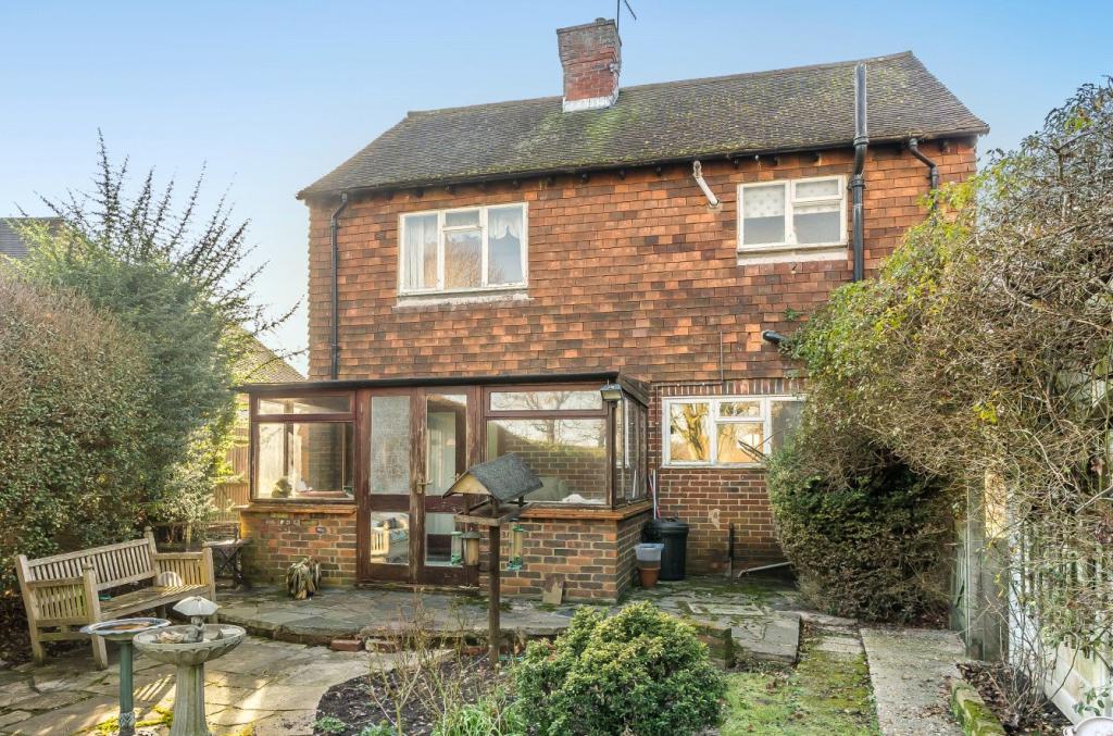 3 bedroom detached house for sale in Burpham, Guildford, Surrey, GU1