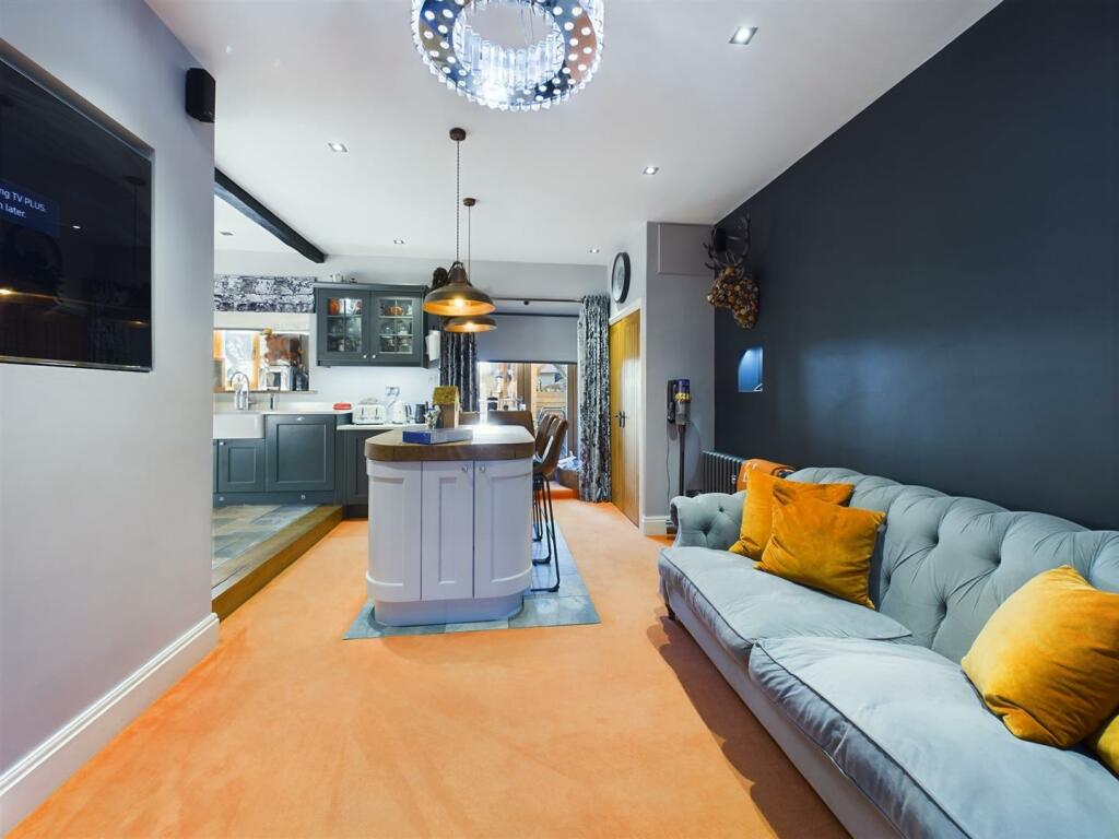 Additional property image - 134a Abbots Road, Hanham, Bristol