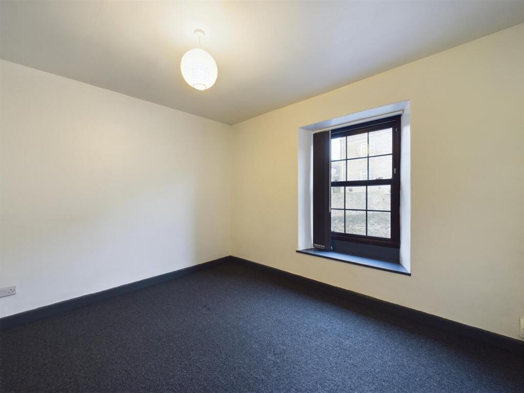 Additional property image - Bath Hill, Keynsham