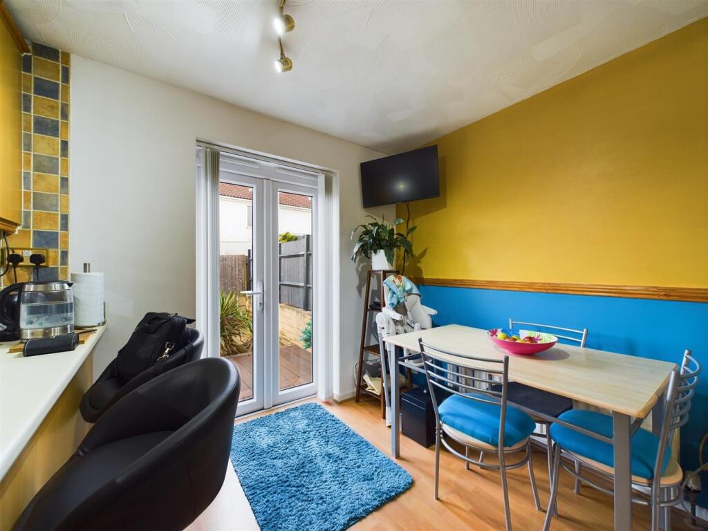 Additional property image - Dundridge Gardens, Bristol