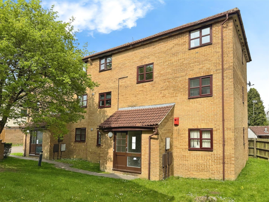 Main image of property: Ladd Close, Kingswood, Bristol, BS15 9LG