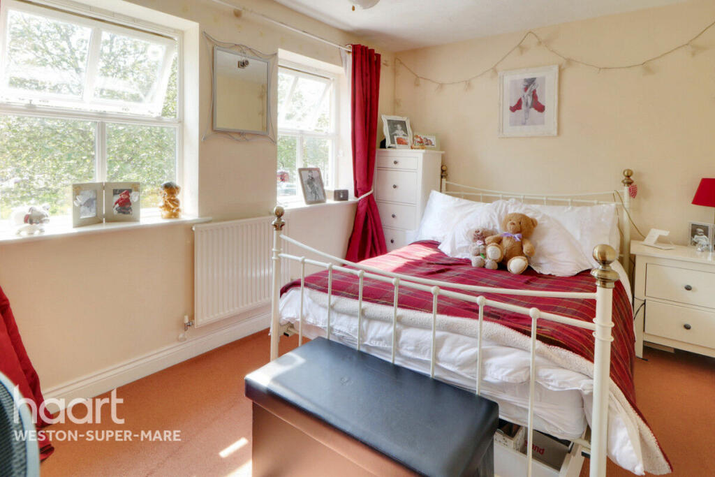 4 bedroom town house for sale in Longridge Way, WestonSuperMare, BS24