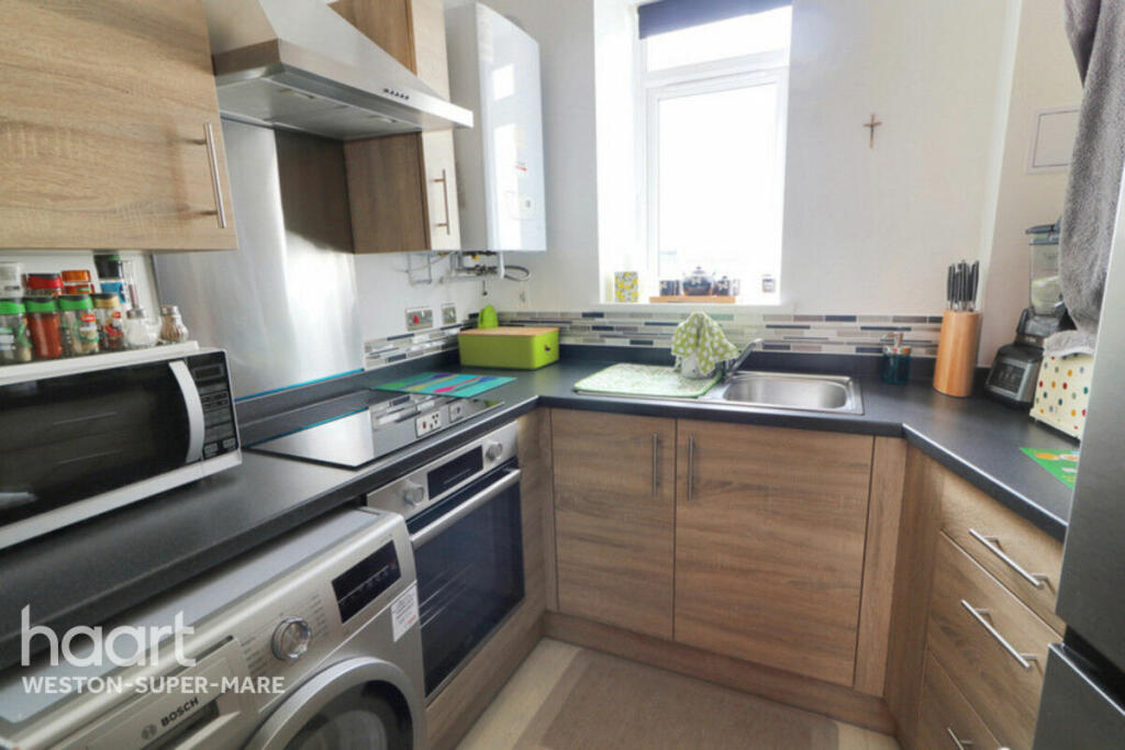 Additional property image - Madeira Road, WESTON-SUPER-MARE