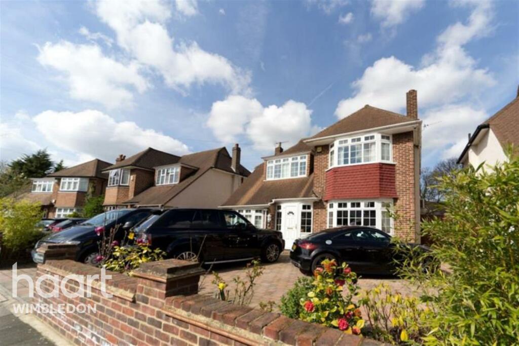 5 bedroom detached house for rent in Wendover Drive, KT3