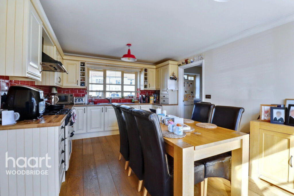 Main image of property: Warwick Avenue, Woodbridge