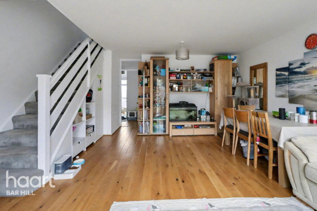 Main image of property: Pheasant Rise, Cambridge