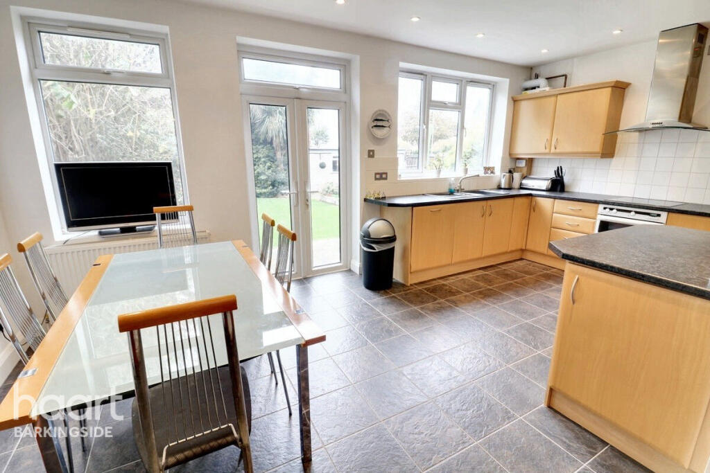 Main image of property: Oakleafe Gardens, Barkingside