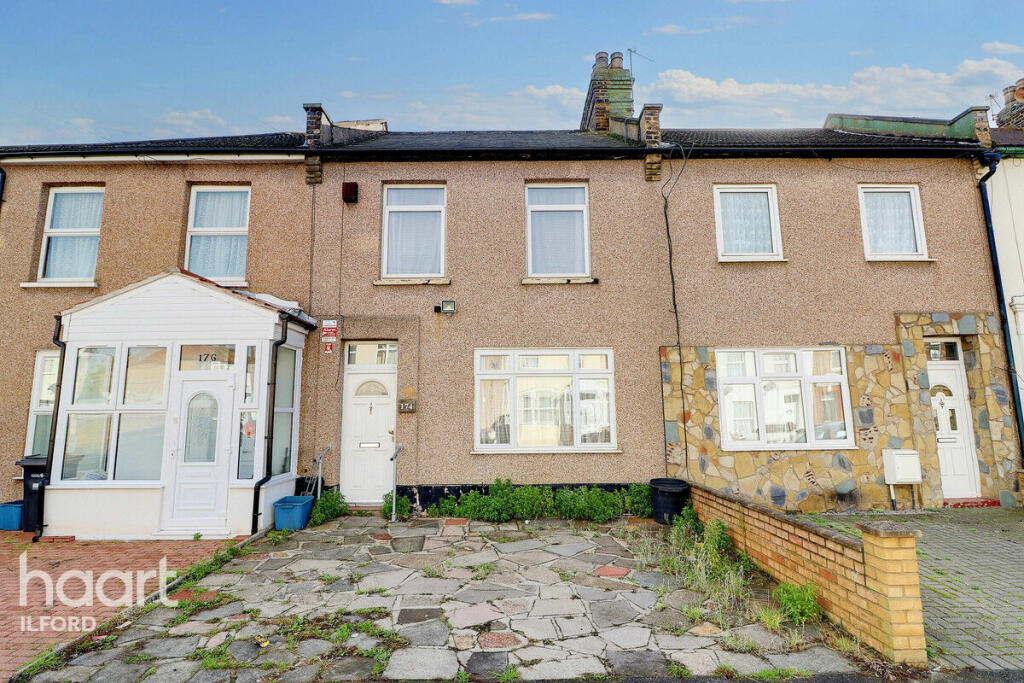 3 bedroom terraced house for sale in Grange Road, Ilford, IG1