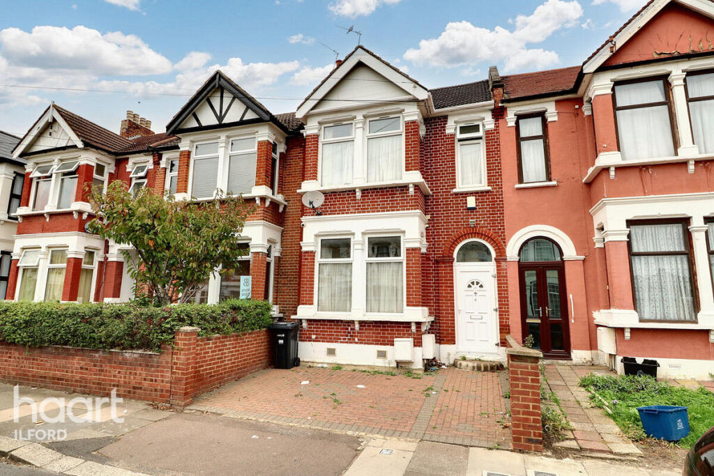 4 bedroom terraced house