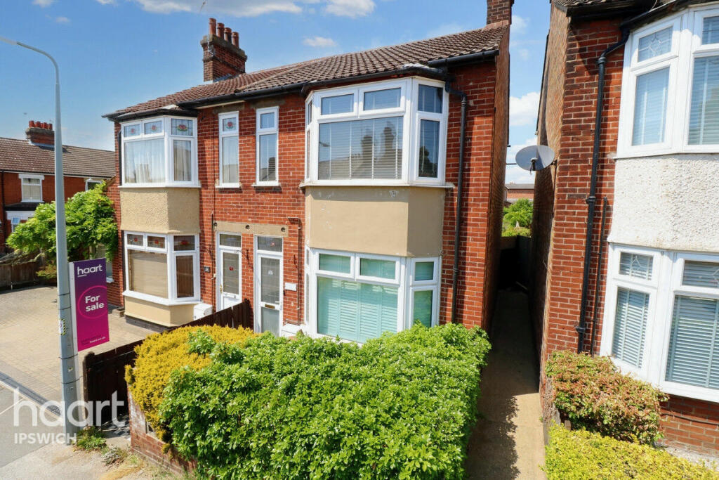 3 bedroom semidetached house for sale in Sherrington Road, Ipswich, IP1
