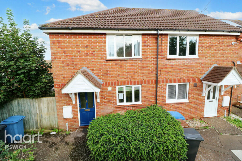 2 bedroom end of terrace house for sale in Fuchsia Lane, Ipswich, IP4
