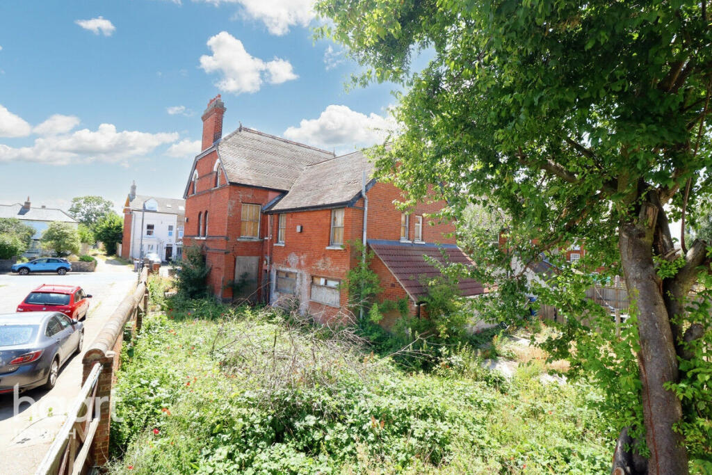 4 bedroom town house for sale in London Road, Ipswich, IP1