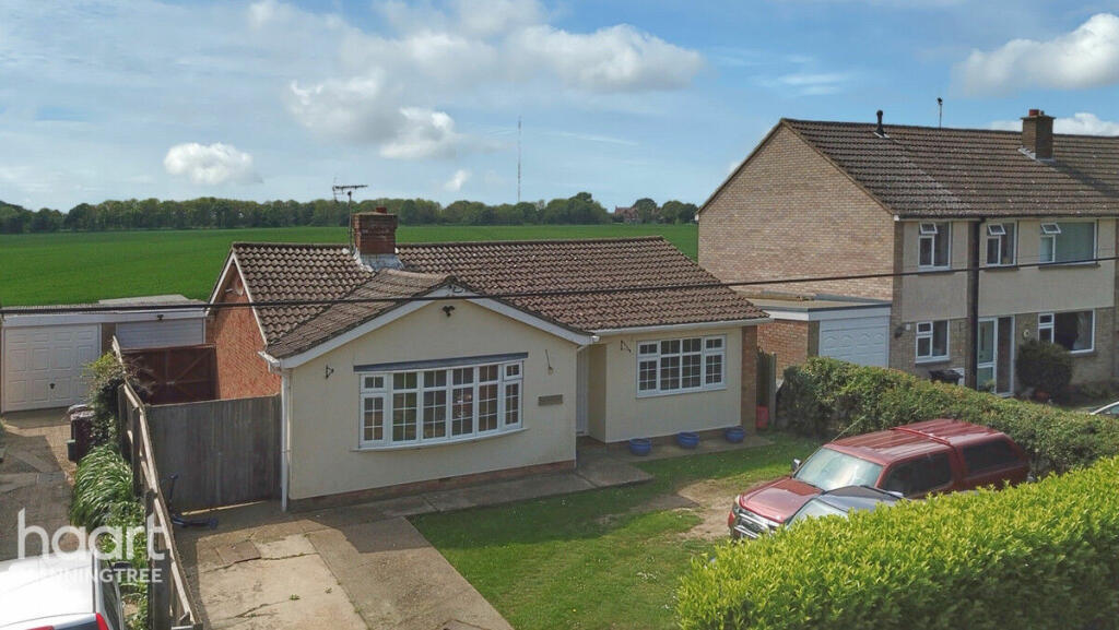 2 bedroom detached bungalow for sale in Barrack Street, Bradfield