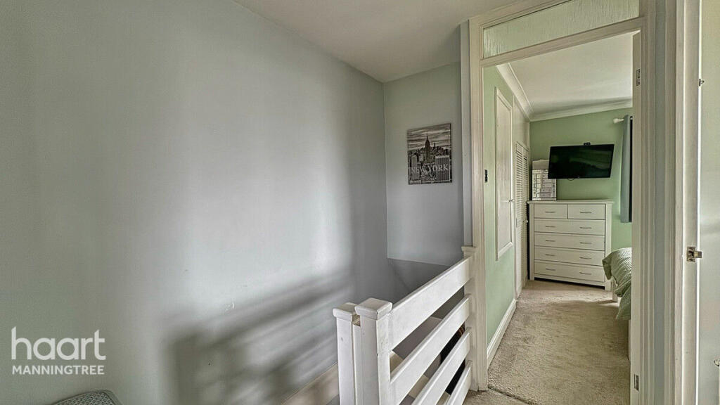 Additional property image - Nash Close, Manningtree