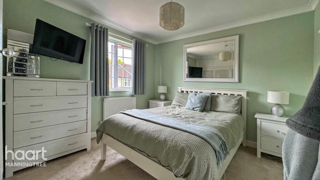 Additional property image - Nash Close, Manningtree