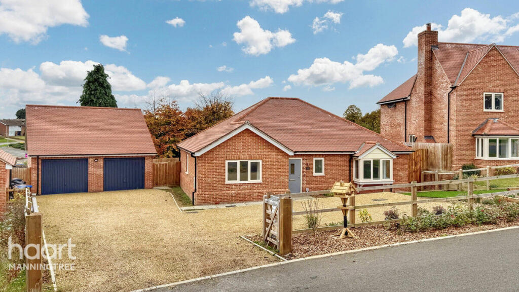 Additional property image - Bailey Gardens, Brantham, Manningtree, Essex