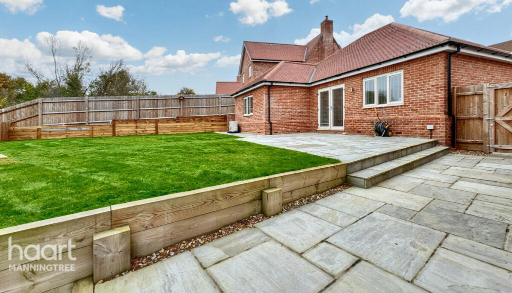 Additional property image - Bailey Gardens, Brantham, Manningtree, Essex