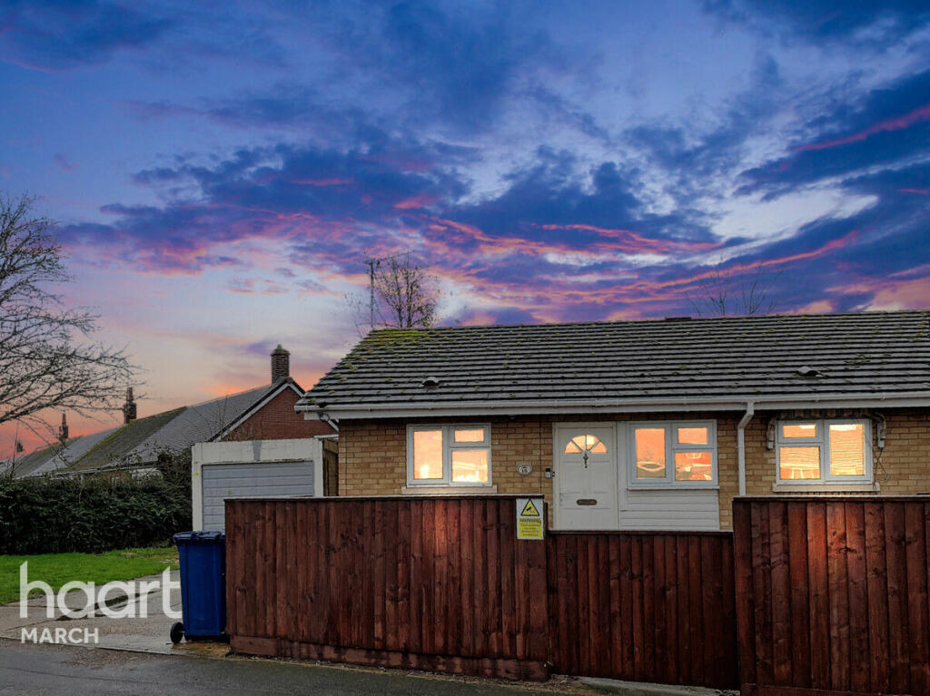 2 bedroom bungalow for sale in Papworth Road, March, PE15