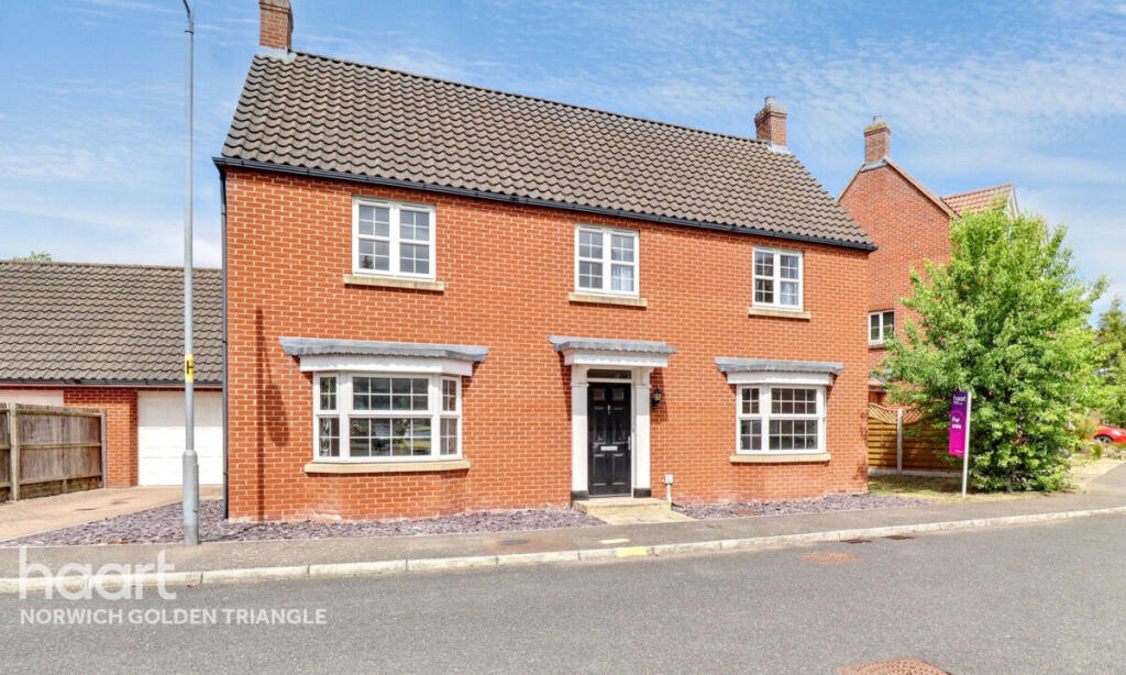 Main image of property: Peregrine Mews, Norwich