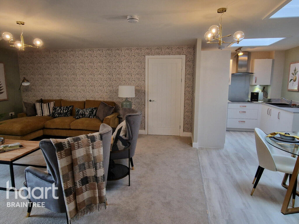 Additional property image - 77 High Street, Dunmow