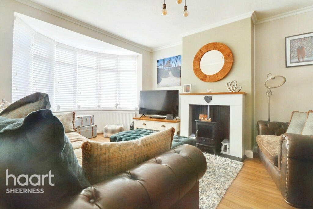 3 bedroom semidetached house for sale in St Helens Road, Sheerness, ME12