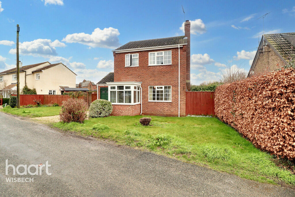 2 bedroom detached house for sale in Back Road, Gorefield, PE13