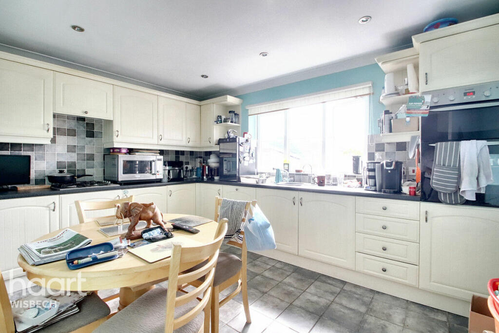 3 bedroom detached bungalow for sale in Elm Low Road, Wisbech, PE14