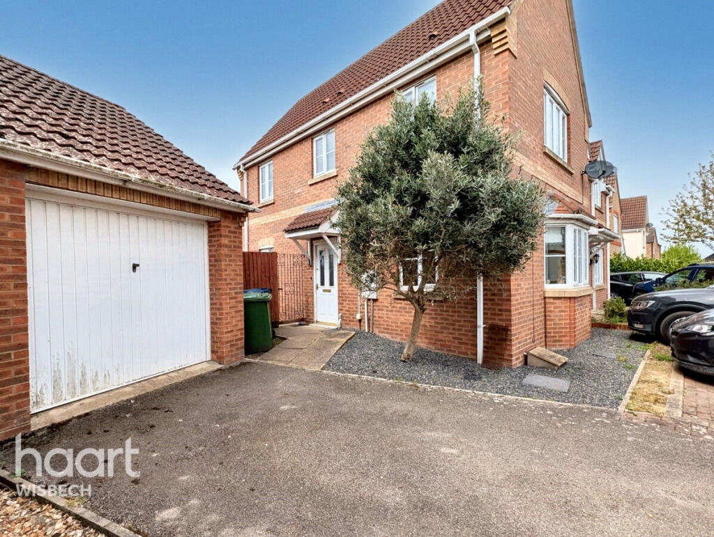 Main image of property: The Oaks, Elm