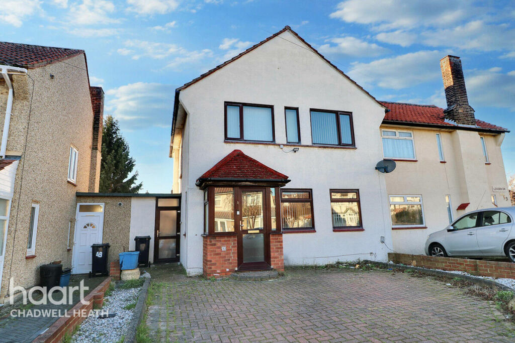 3 bedroom semidetached house for sale in Lexden Drive, Romford, RM6