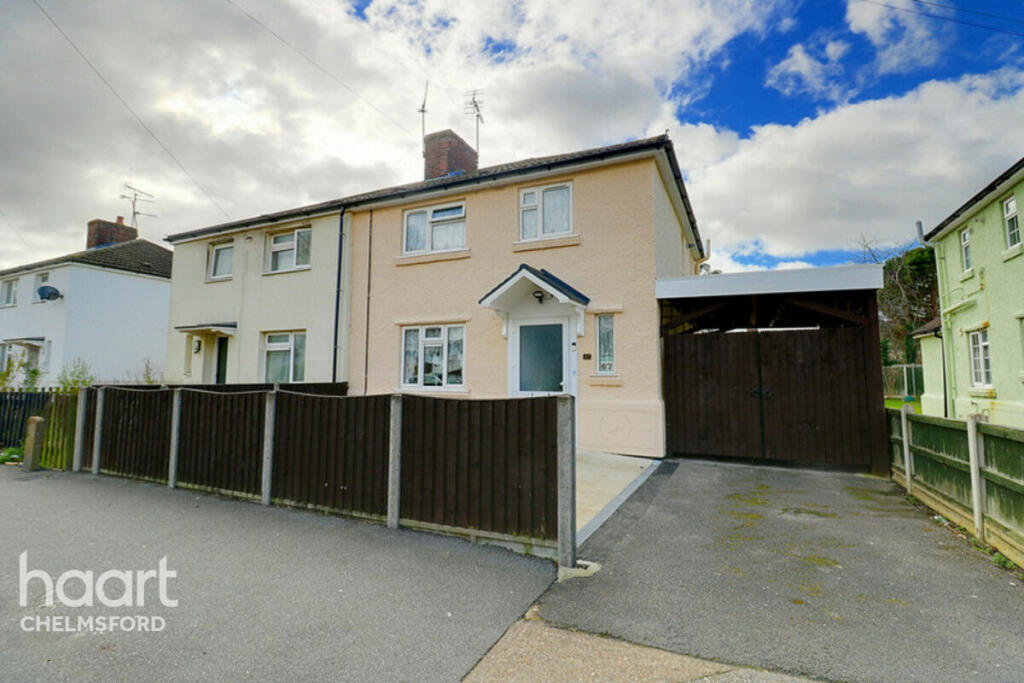 3 bedroom semidetached house for sale in North Avenue, Chelmsford, CM1