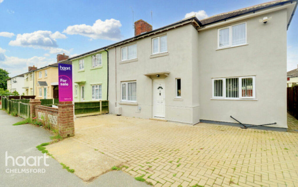 5 bedroom semidetached house for sale in North Avenue, Chelmsford, CM1