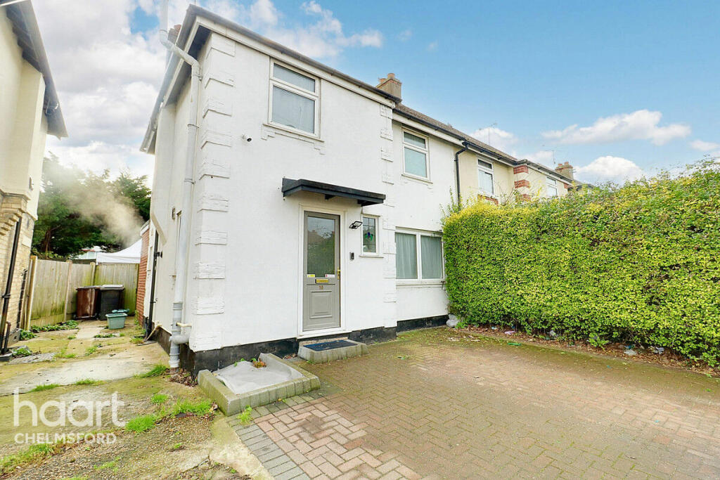 3 bedroom semi-detached house for sale in Loftin Way, Chelmsford, CM2