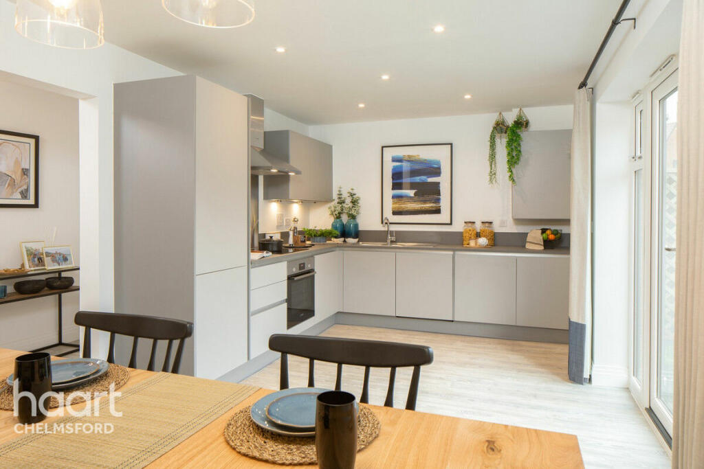 Additional property image - Harris Crescent, Chelmsford
